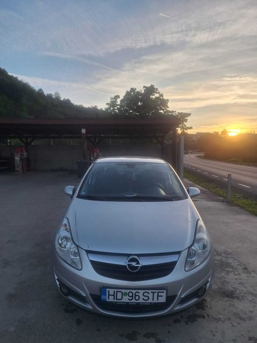 Opel Corsa 1.2 benzina