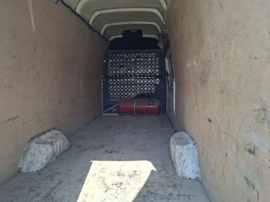 Спринтер (МЕРС) сотилади