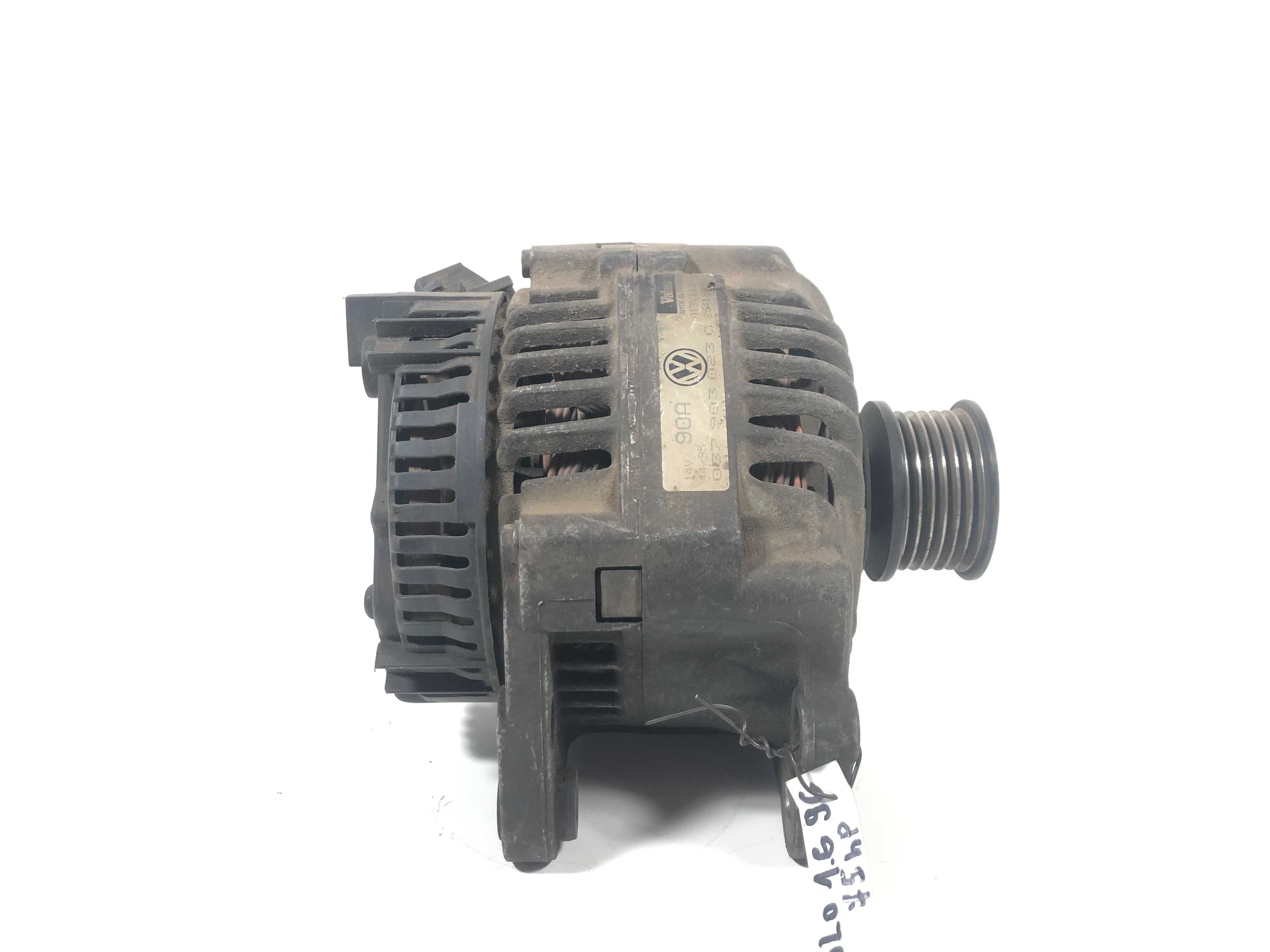 Генератор VW Polo 6N 1.6 75кс 1996г
