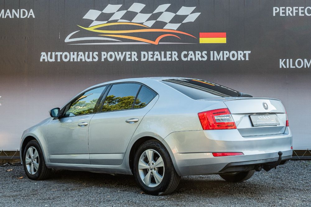 Octavia facelift -scaune incalzite - Credit auto - rate - senzori-