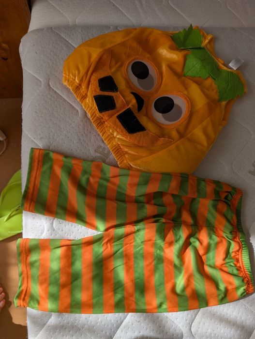 Костюм на тиква за Хелоуин