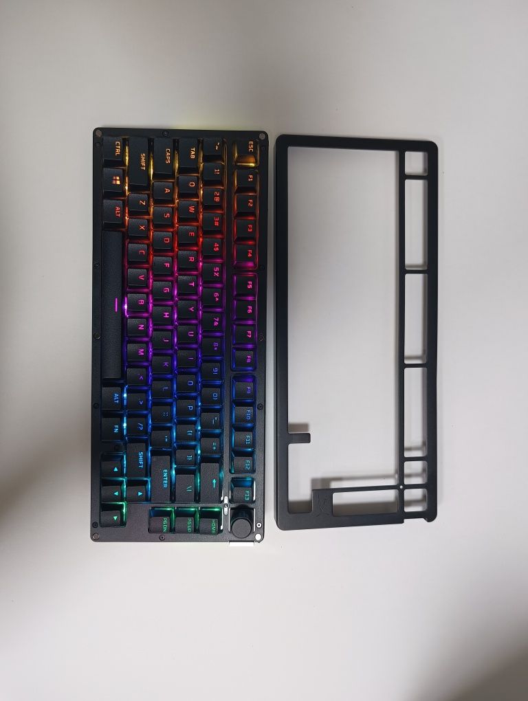 Tastatura mecanica HyperX Rise 75 Wireless