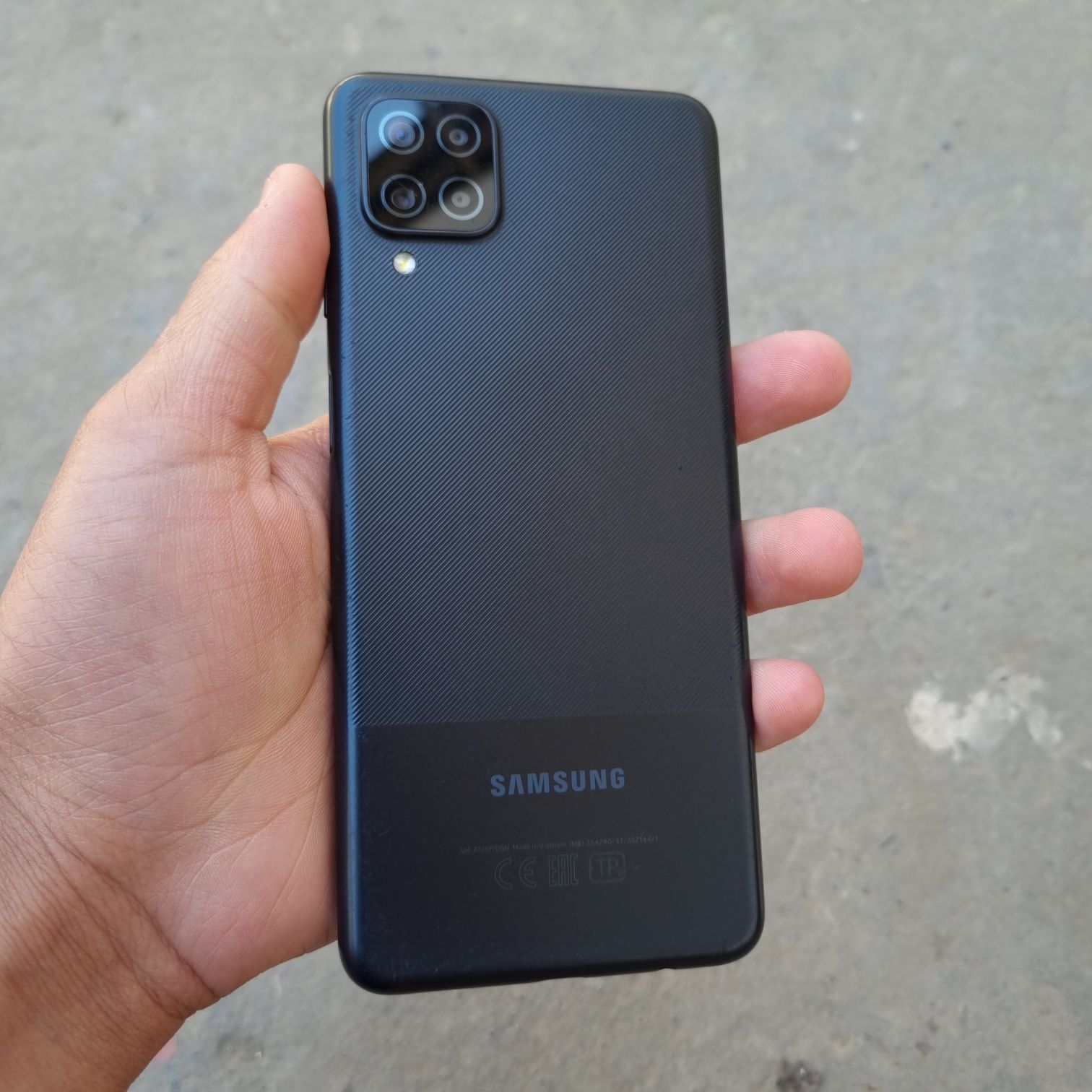 Samsung Galaxy A12 sotiladi