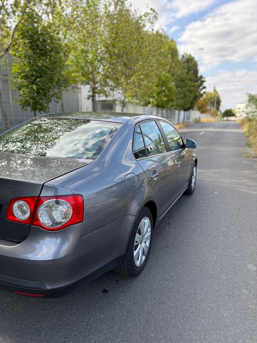 Volkswagen Jetta 2008 1.6 benzina si GPL
