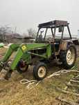John deere 2130 cu incarcator si cupa variante duba sau auto