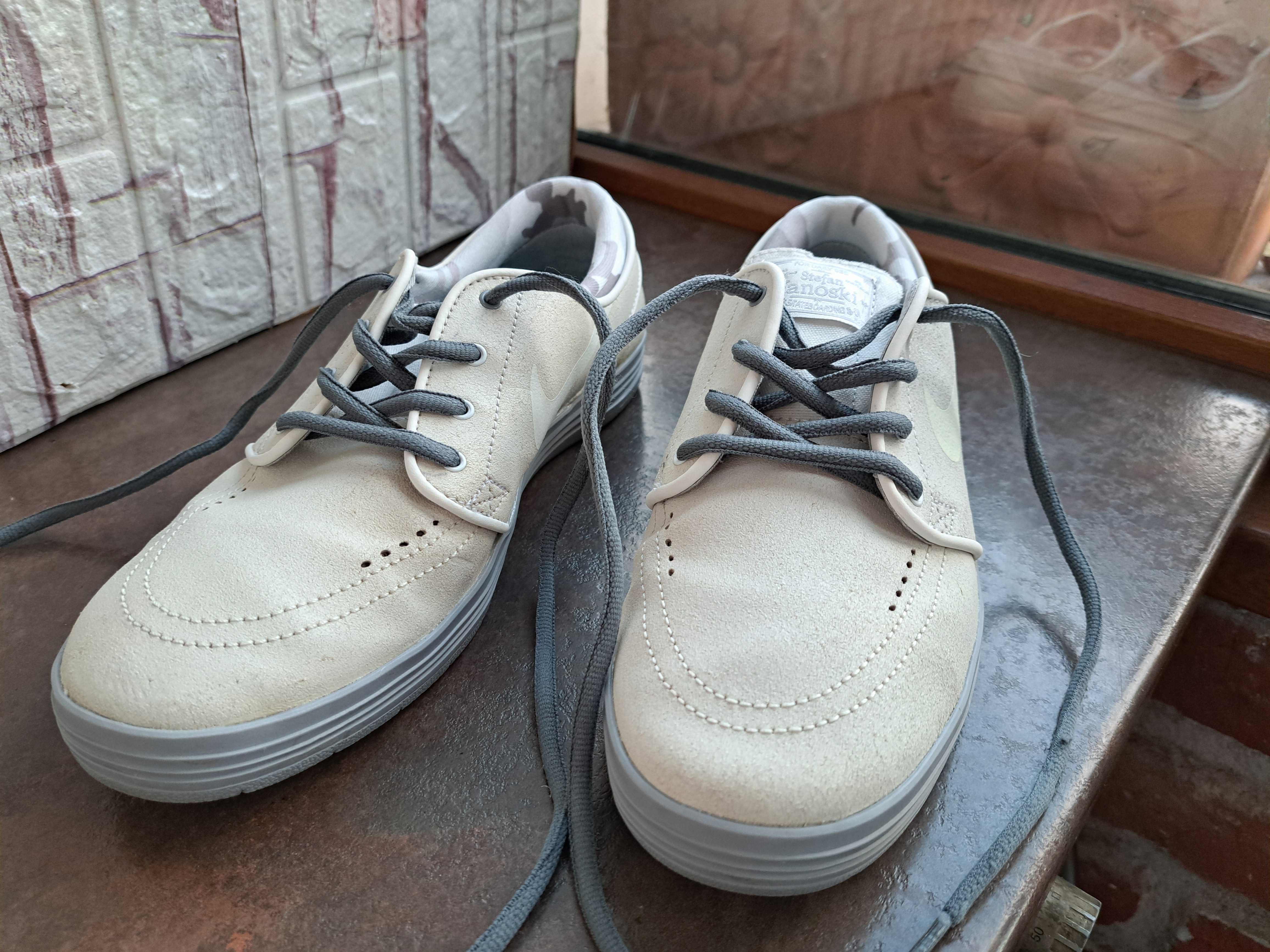 мъжки мокасини,летни обувки,еспадрили,найк
Nike,номер 42