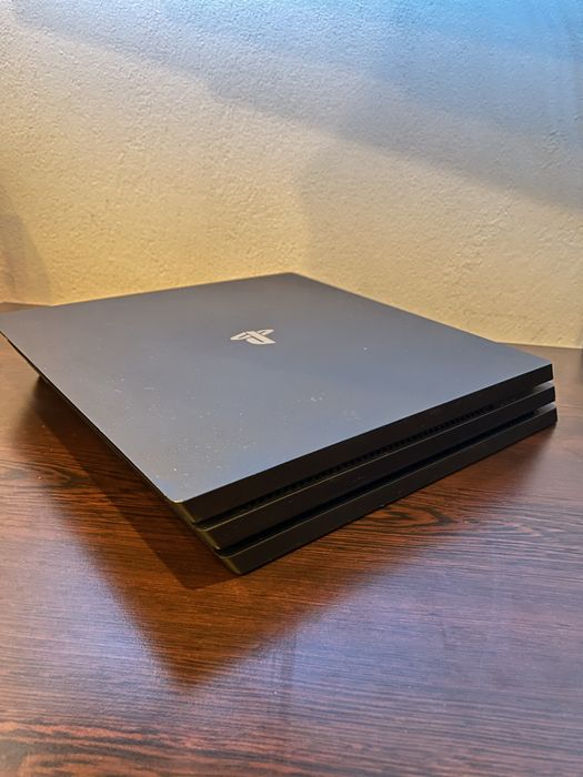 Playstation 4 pro 1TB