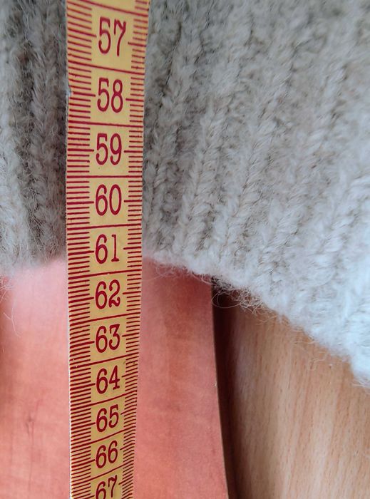 Pluovor H&M dama S eticheta