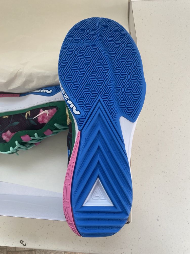 Баскетболни обувки Nike Freak V