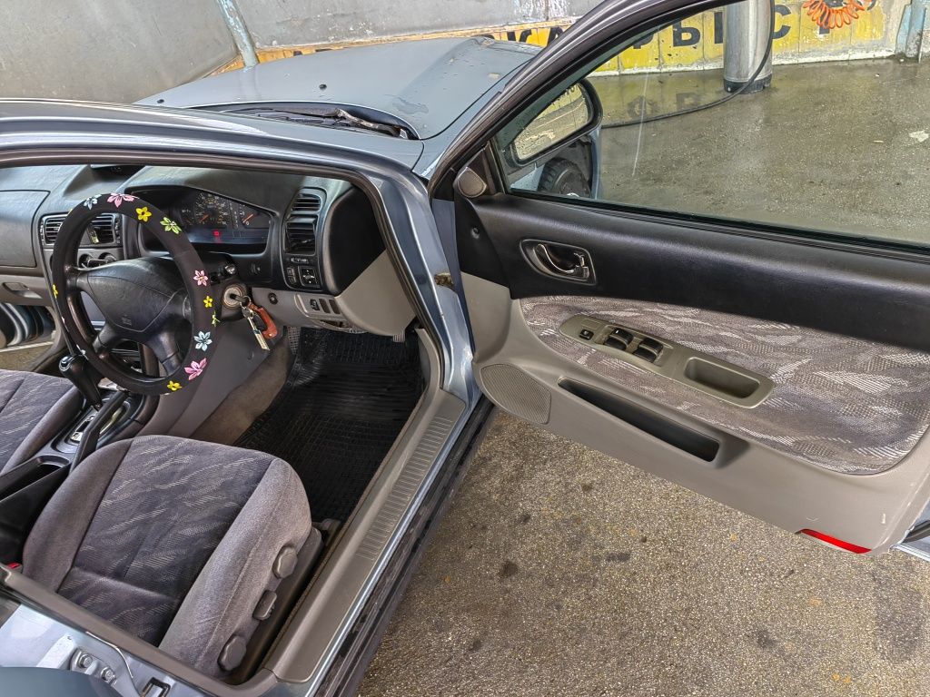 Mitsubishi galant 2.0 lpg