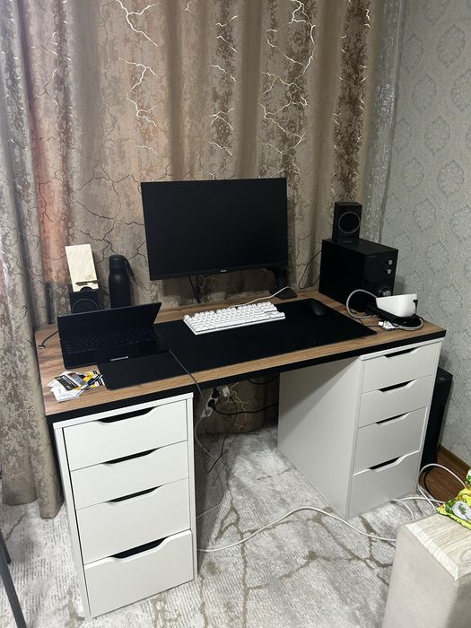 Стол компьютерный