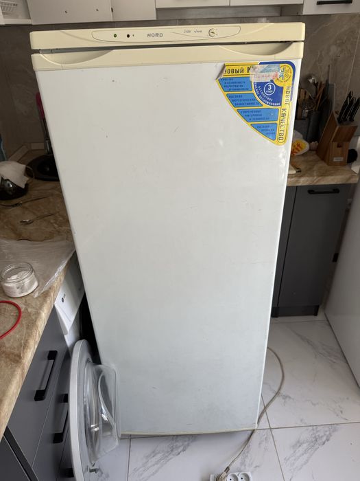 Холодильник рабочий