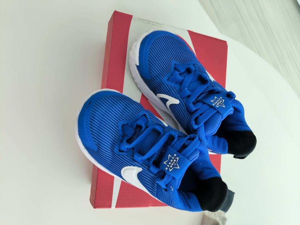 Маратонки за  момче Nike