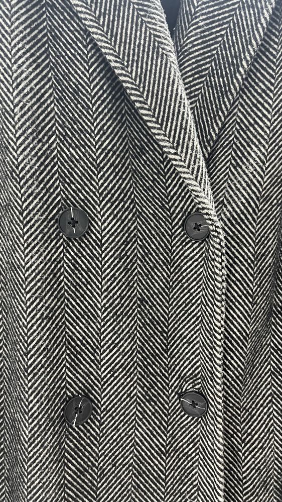 Палто- XL черно,сиво,бяло