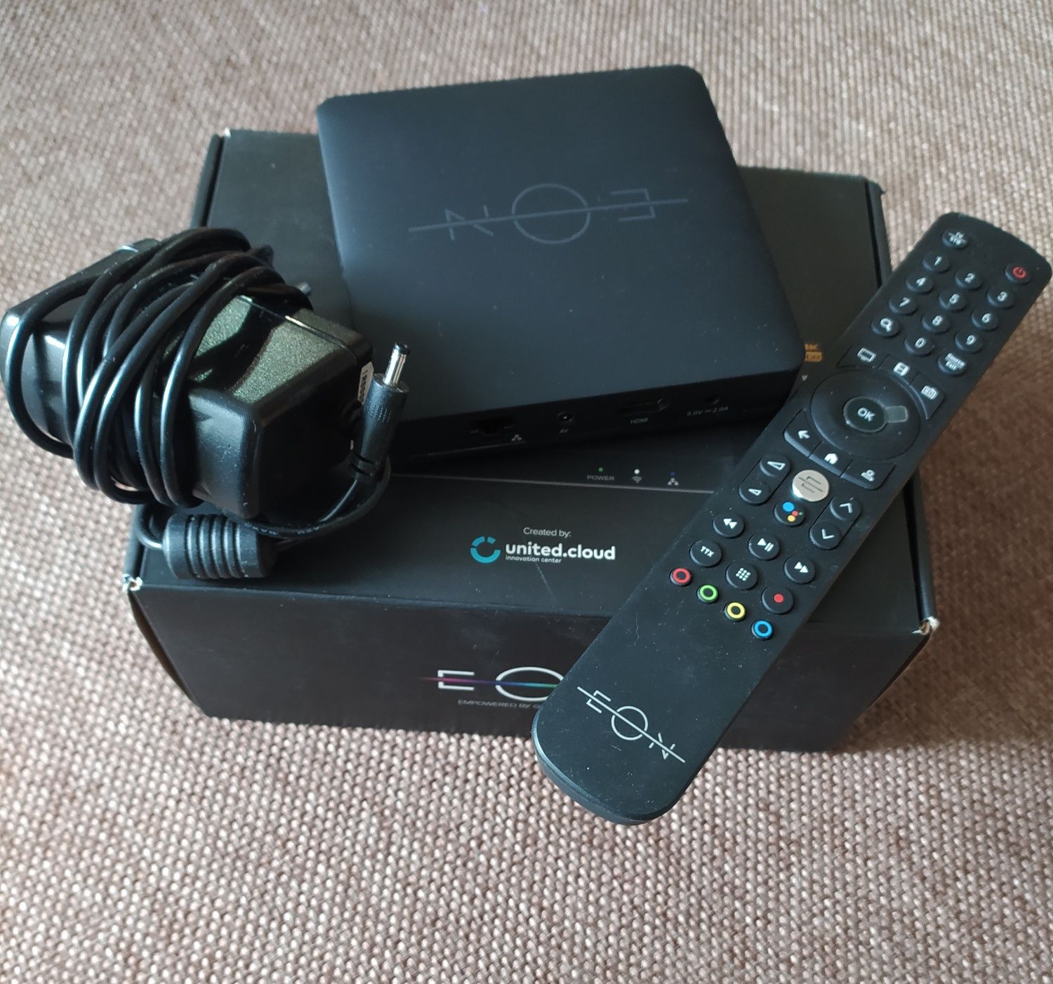 Смарт Tv box EON model SDOTT0202