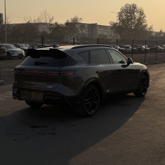 VOYAH FREE (2025 Restling)