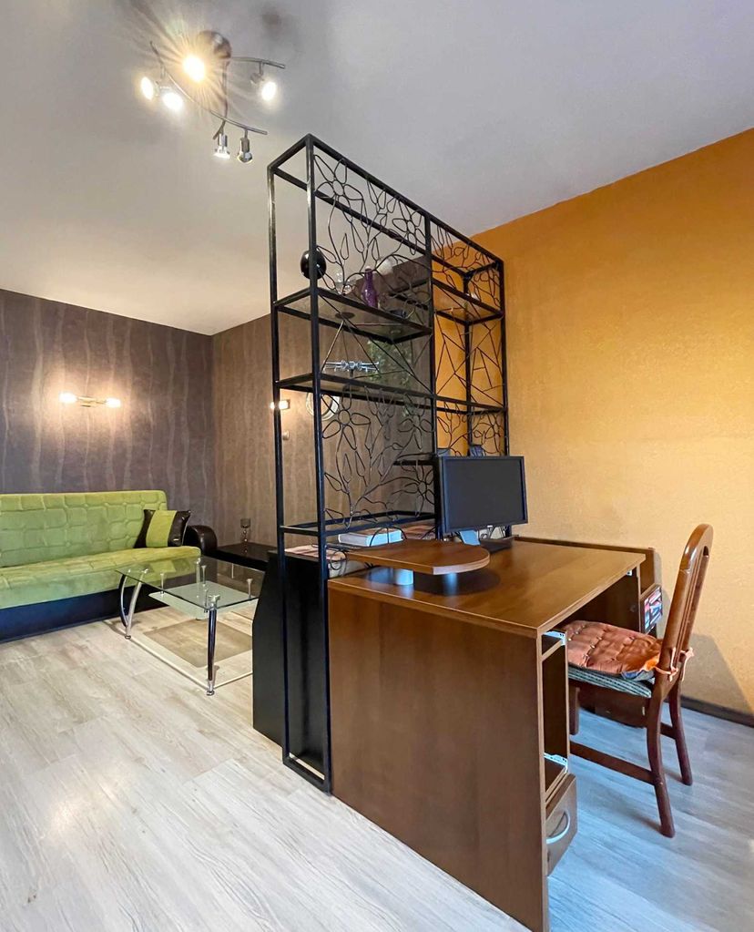 Дава се под наем Двустаен апартамент в София, Дианабад - 67 кв.м за 535.5 € - Снимка #2