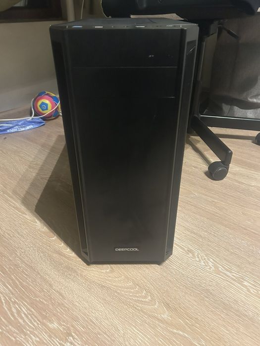 Геймърски Компютър Rx 570, Ryzen 5 1600, 16 GB DDR4