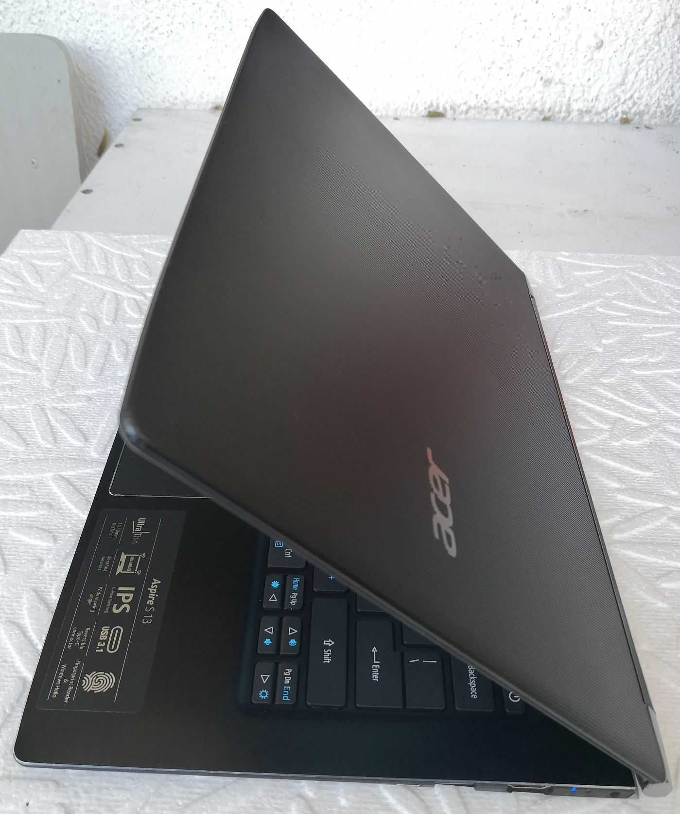 Продавам перфектен лаптоп-ултрабук Acer Aspire S13 с гаранция