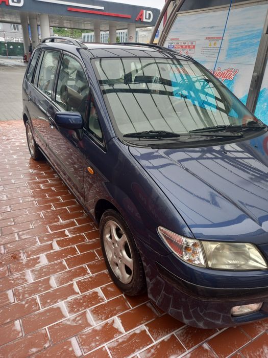 Vând Mazda Premacy