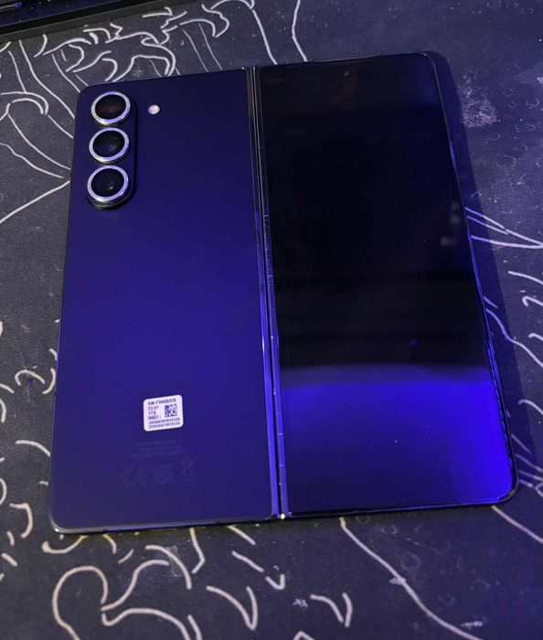 Самсунг Z fold5 1 Tb