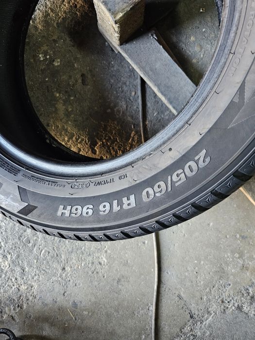 2 anvelope iarna 205 60 16 Kumho 2024 7.3mm