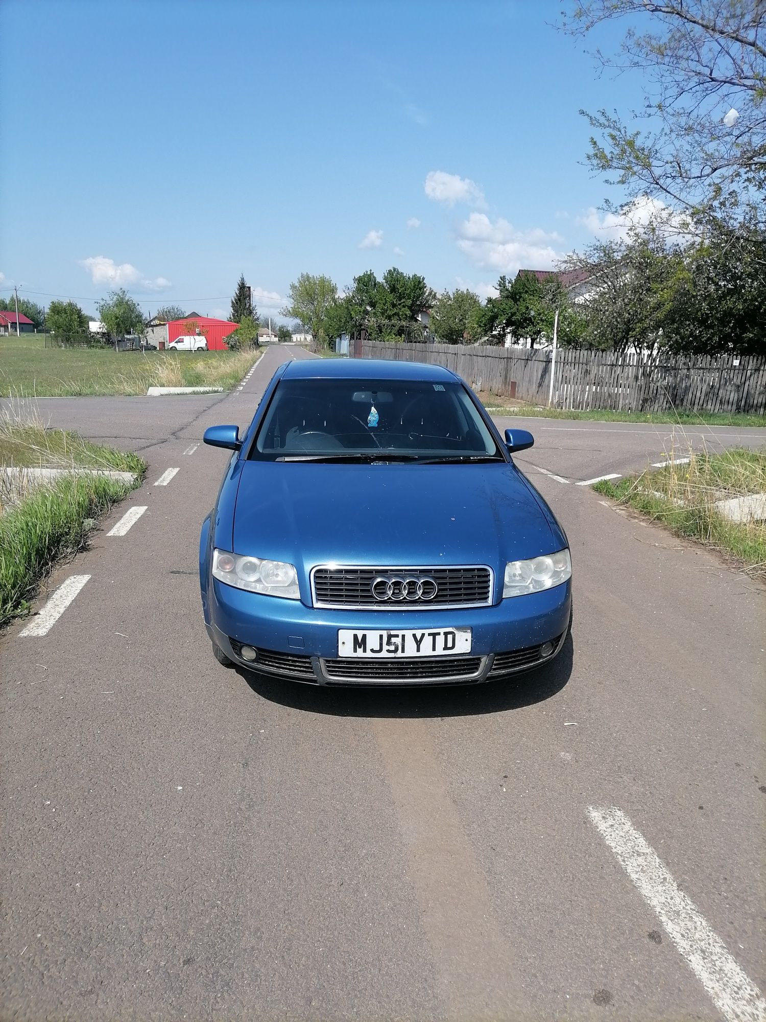 Dezmembrez Audi A4 b6 1.9 Tdi AWX 131 CP