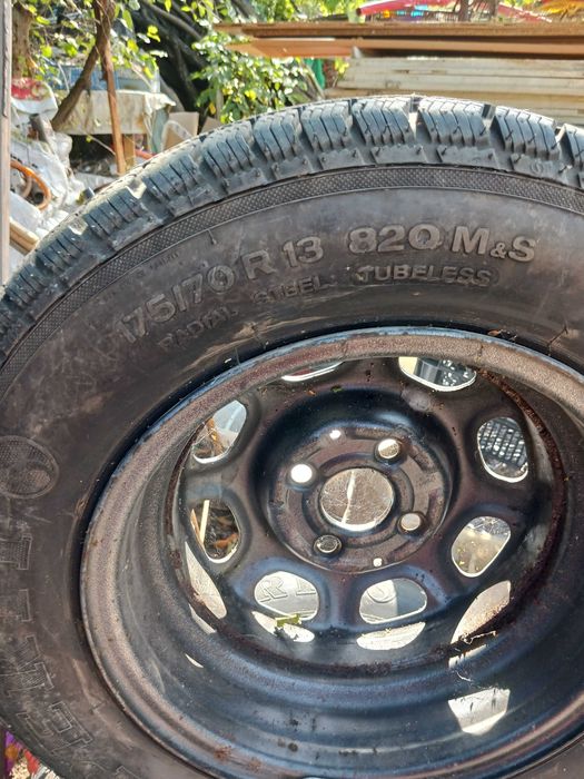 Cauciucuri 175 70 r13 noi ms cu jante 4x100