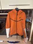 Vand bluza nike tech model rar