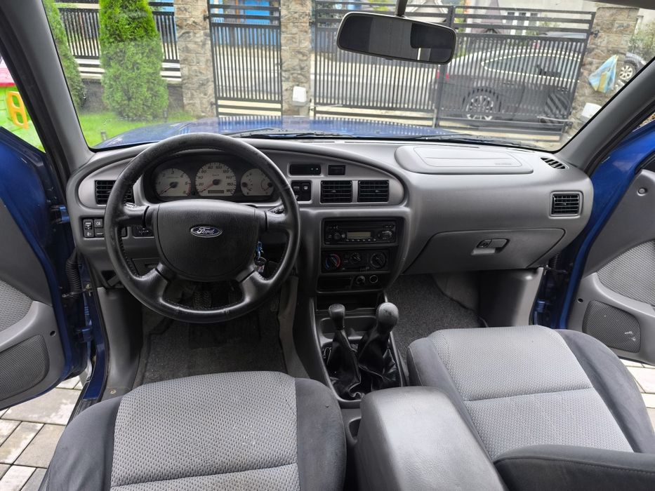 Ford Ranger 2.5 diesel, 143 cp, 4x4 cu reductor și RDW lock,an 2005