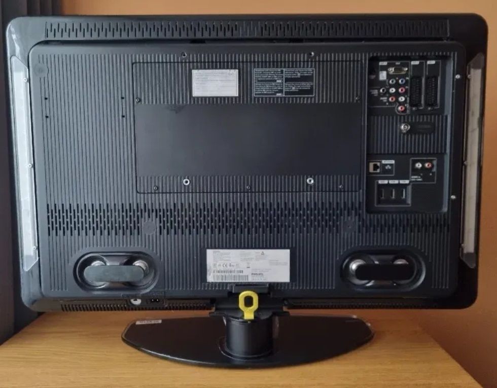 Телевизор Philips 32PFL9613 - 9-та серия