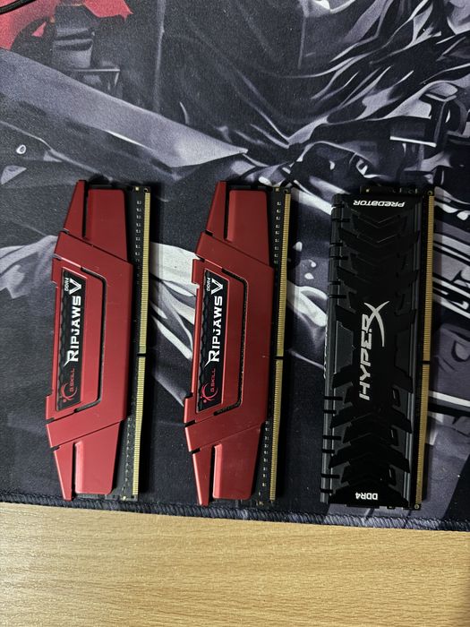 Комплектущие на Пк DDR4 озу, 3 плашки по 8гб
