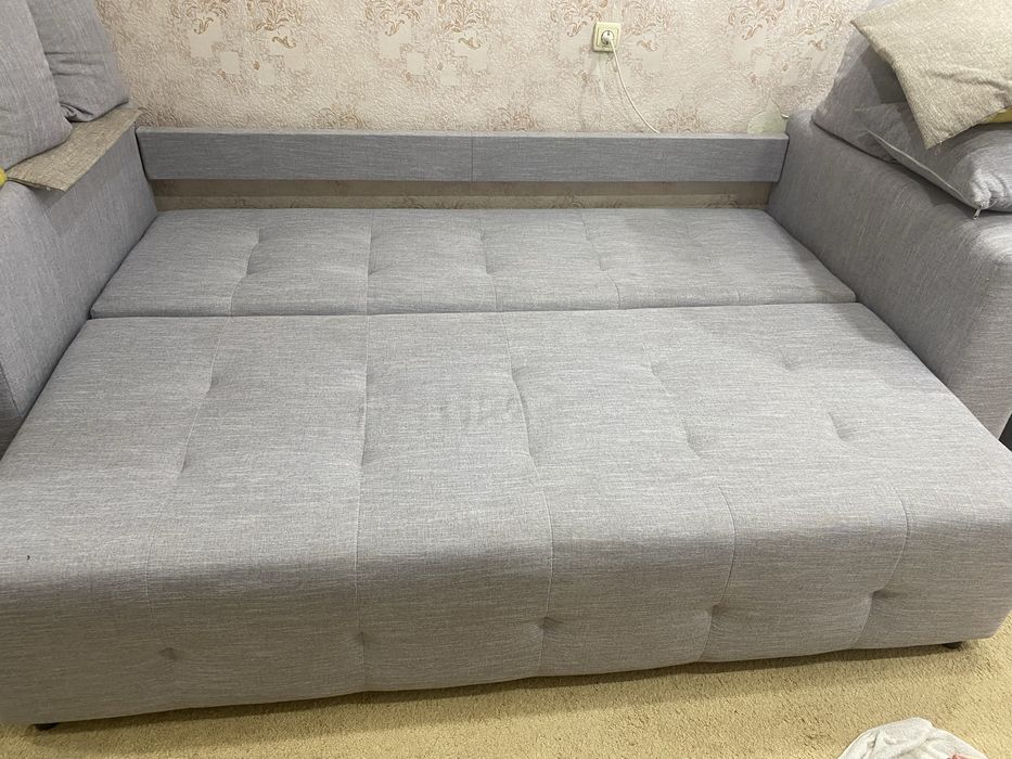 Продам два дивана б/у