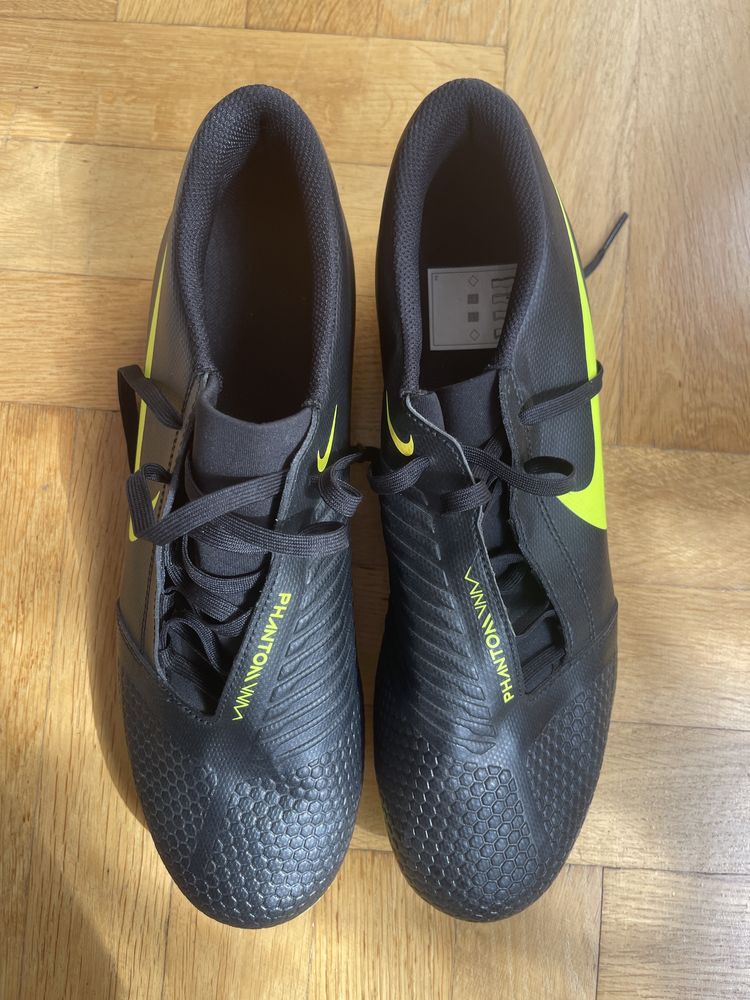 НОВИ футболни обувки NIKE Phantom VNM размер 45 калеври бутонки
