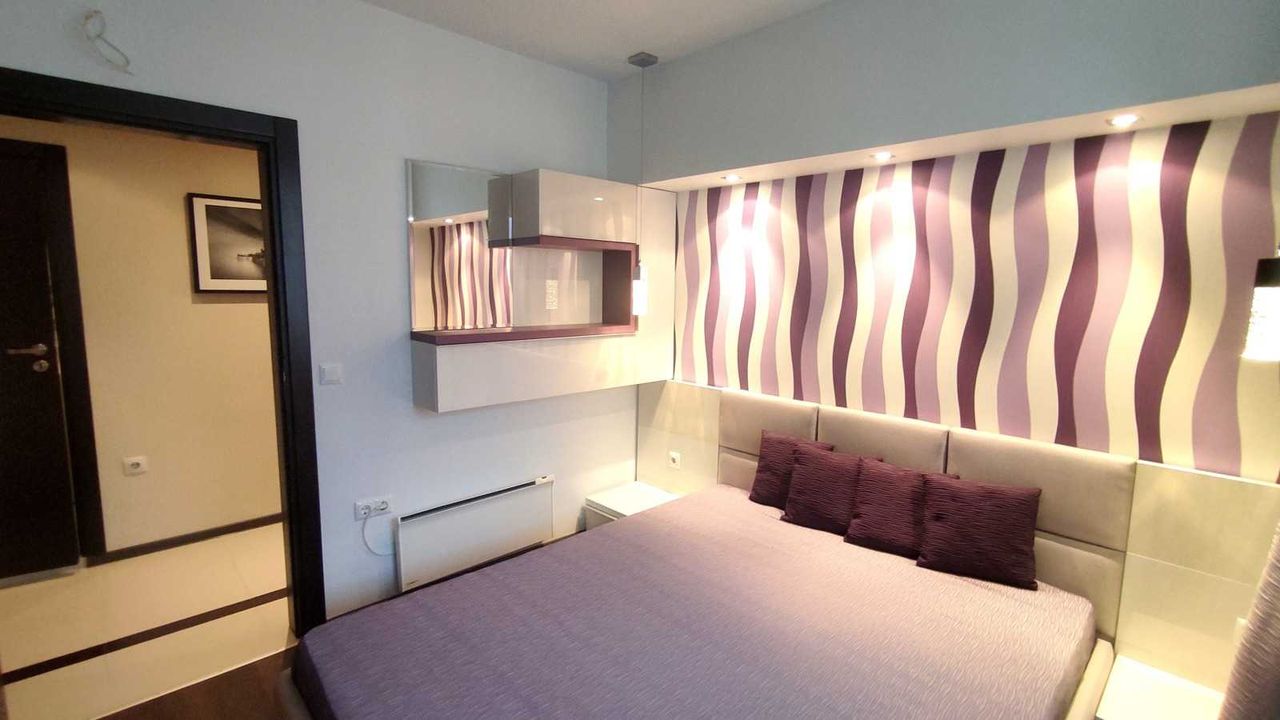 Продава се Тристаен апартамент в София, Зона Б-5 - 88 кв.м за 1841 €/кв.м - Снимка #2