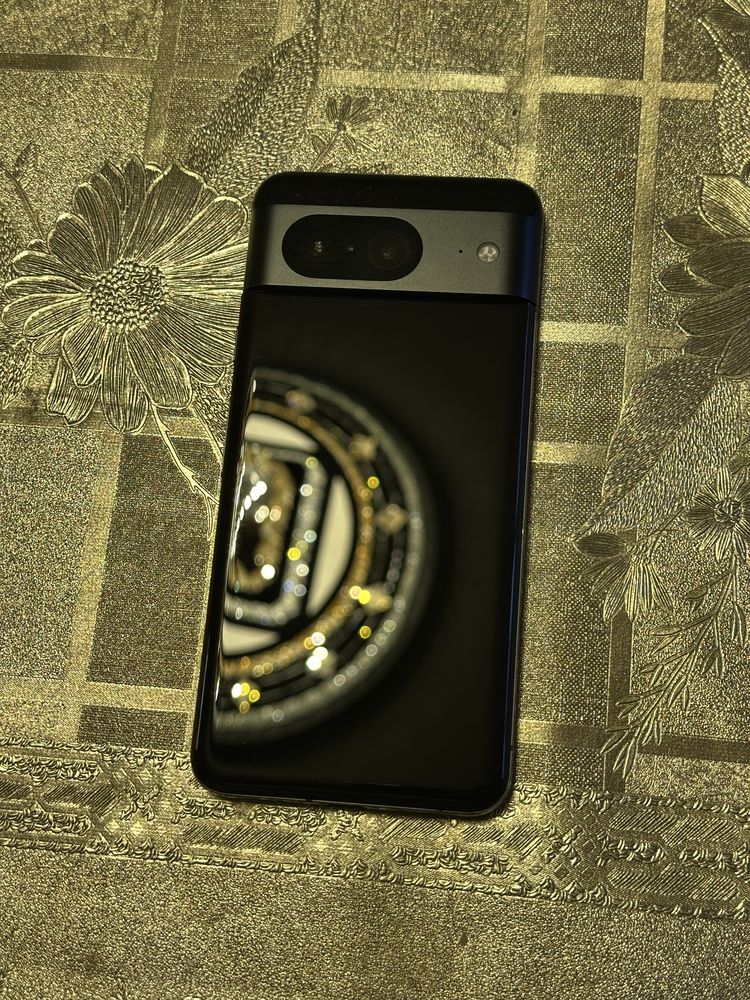 Продам Google Pixel 8