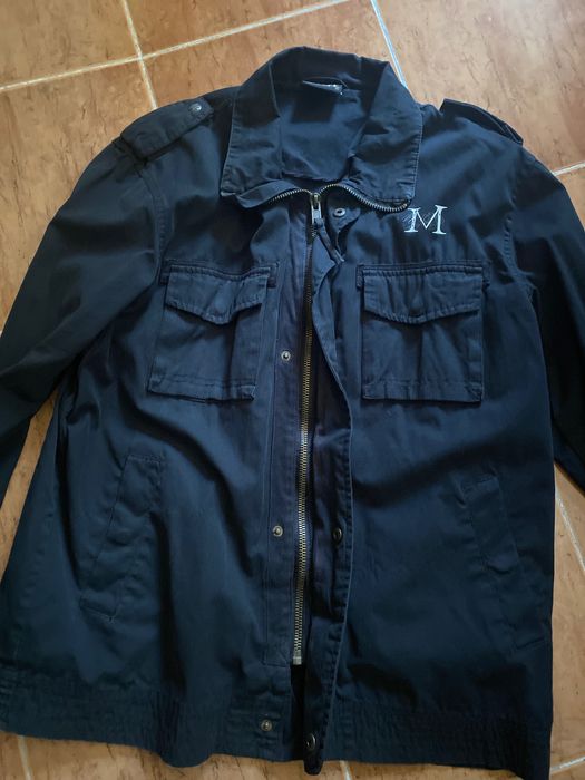 Куртка мужская , черная на молнии и заклепках