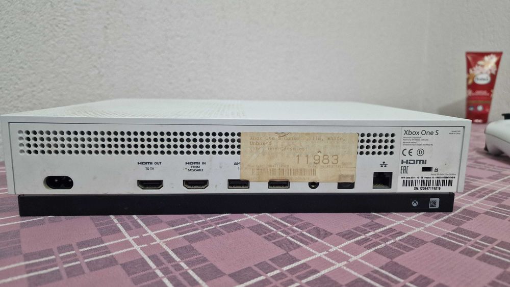 Конзола Xbox One S