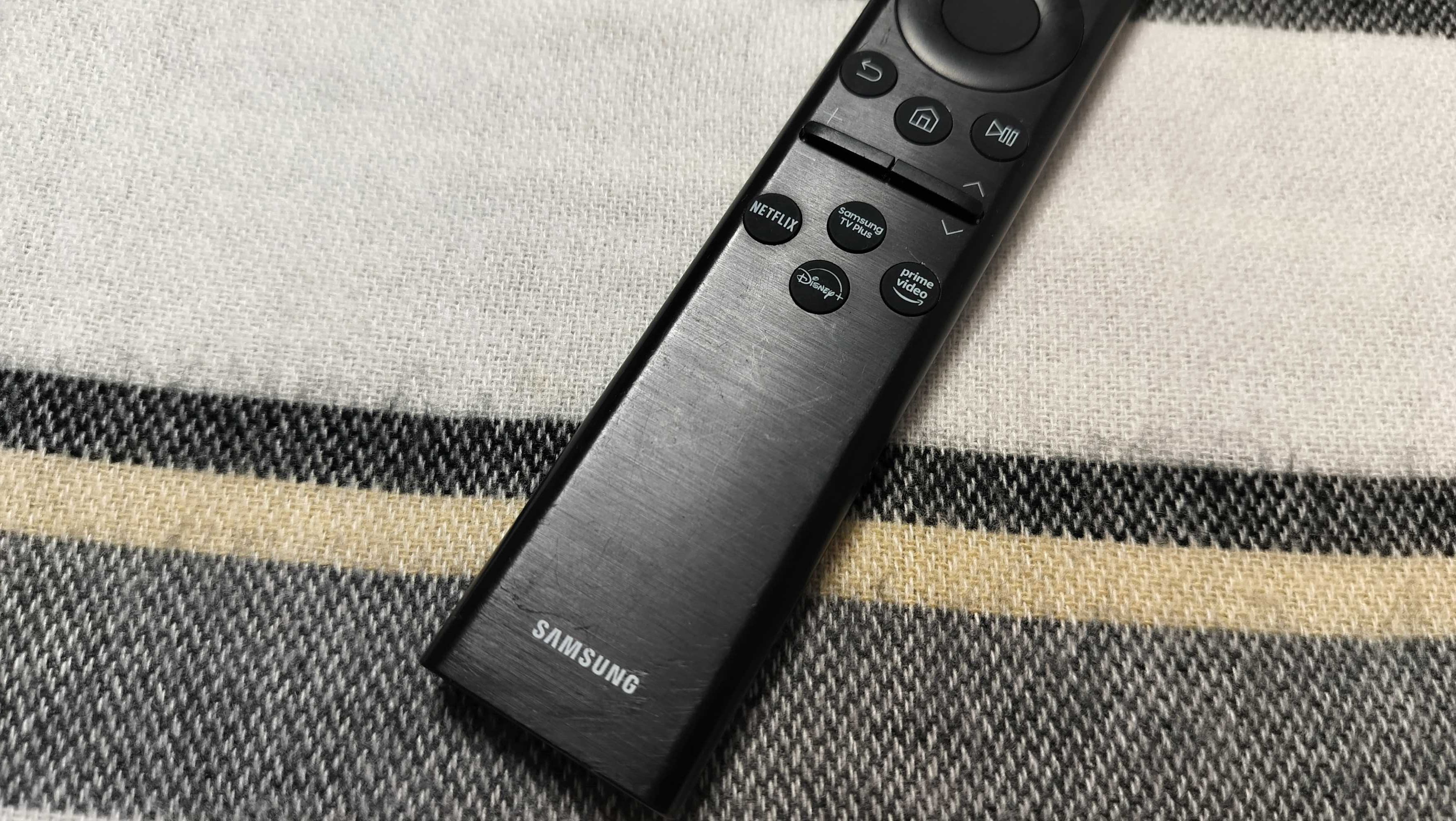 Telecomanda Samsung Smart BN59-01386B incarcare solara USB C 2022