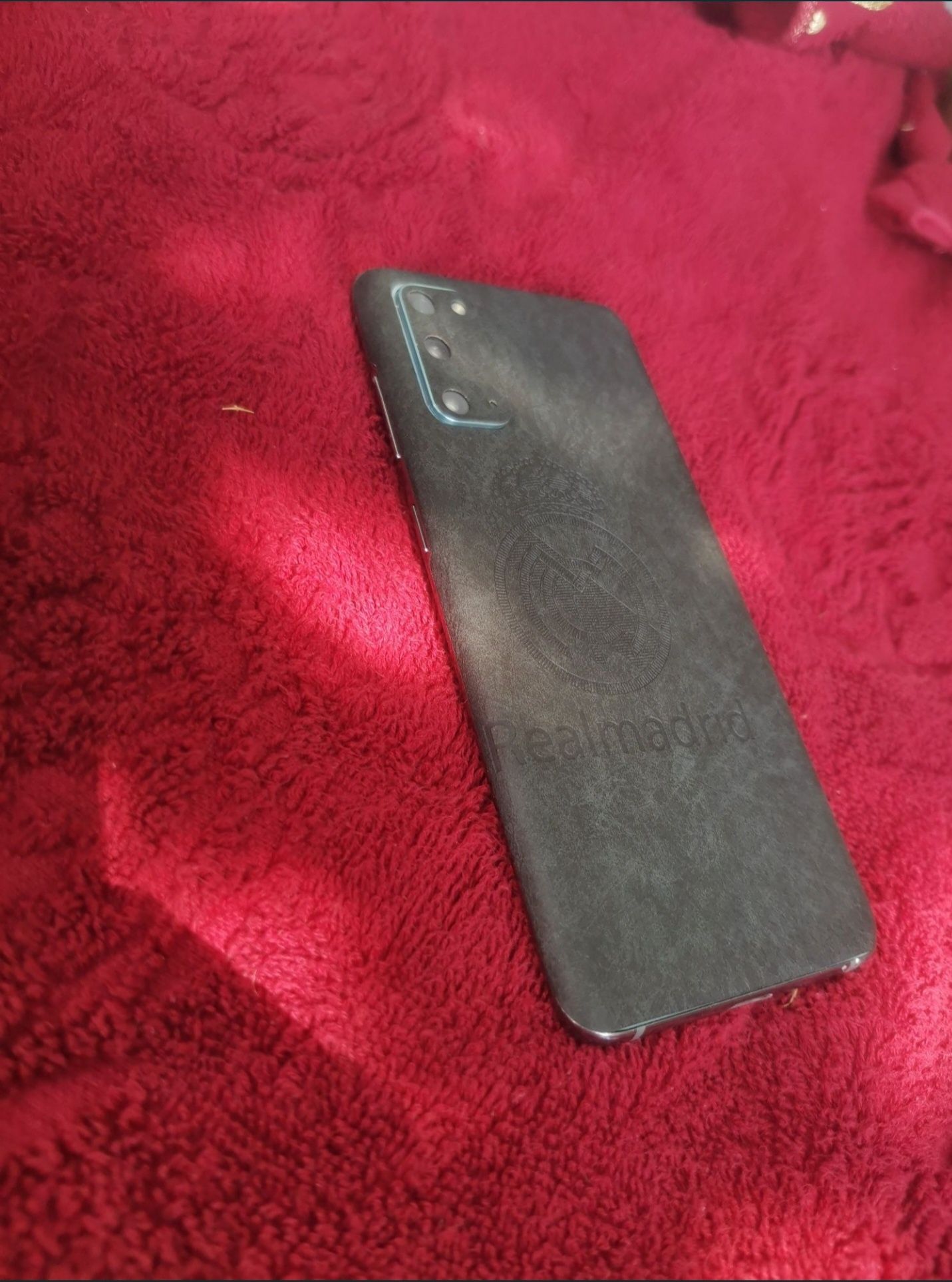 S20 5g 12/128 holati ajoyib