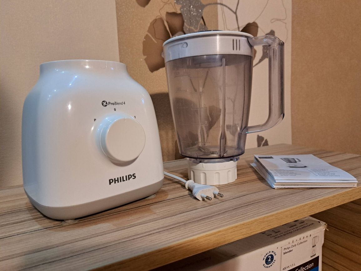 Blender Philips HR2100