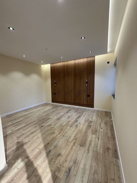 Замона 2,5 сот 5 хона 2 этаж