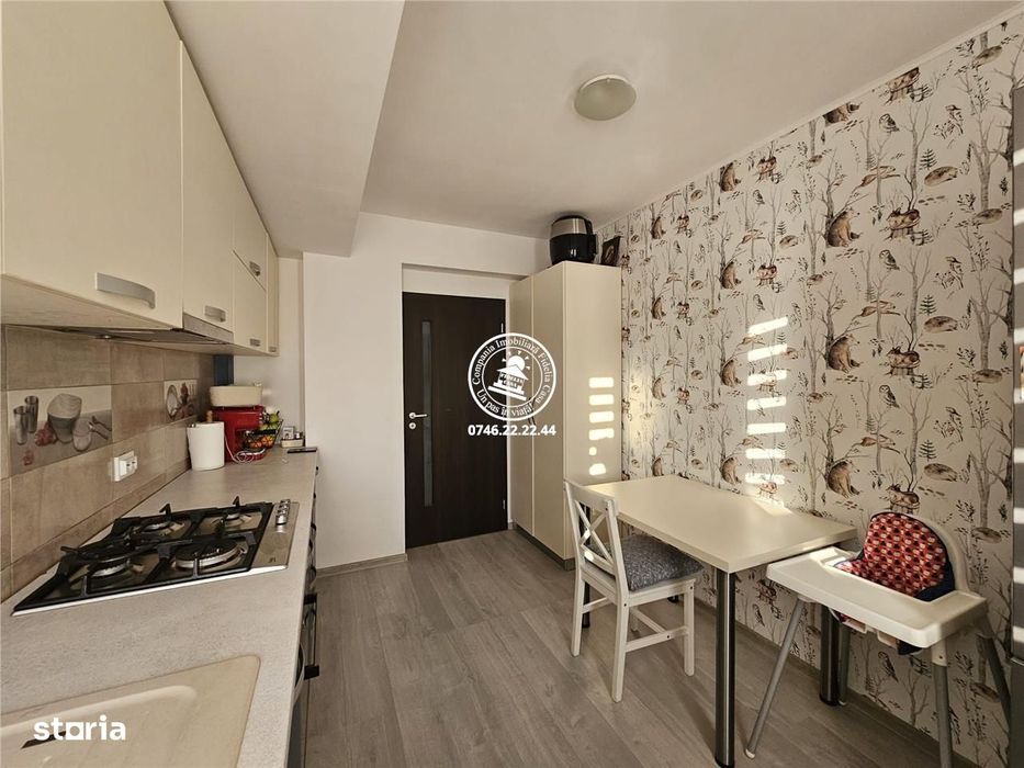 Apartament 3 camere de vanzare Bucium