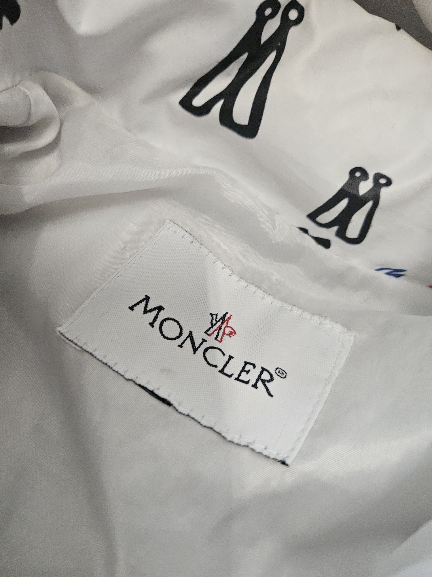 Зимни якета Moncler, M размер