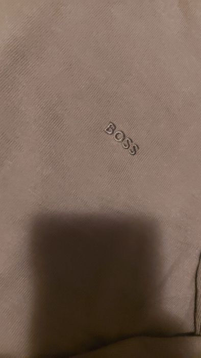 Boss пуловер L размер