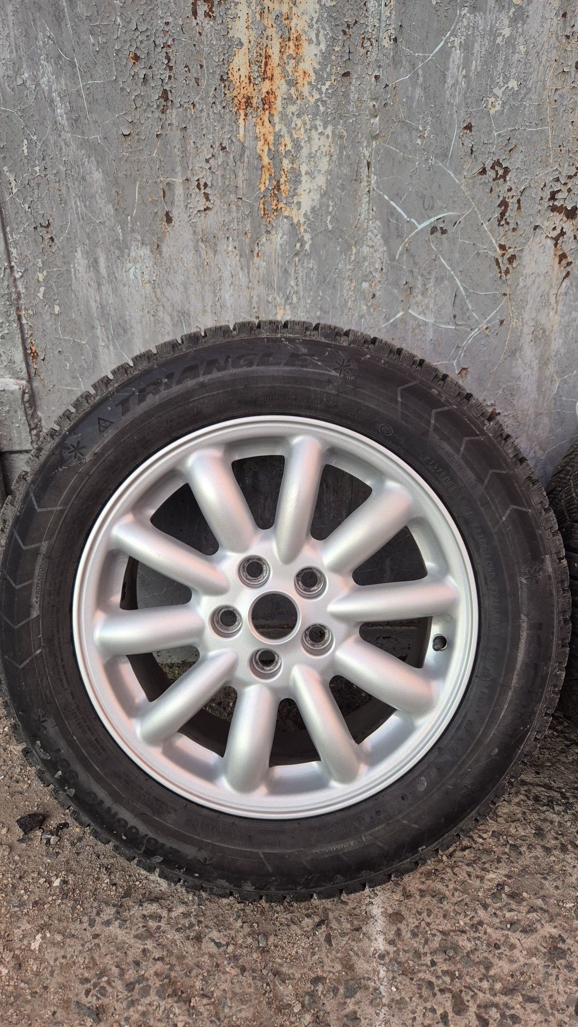 Диски с резиной R16 5х108