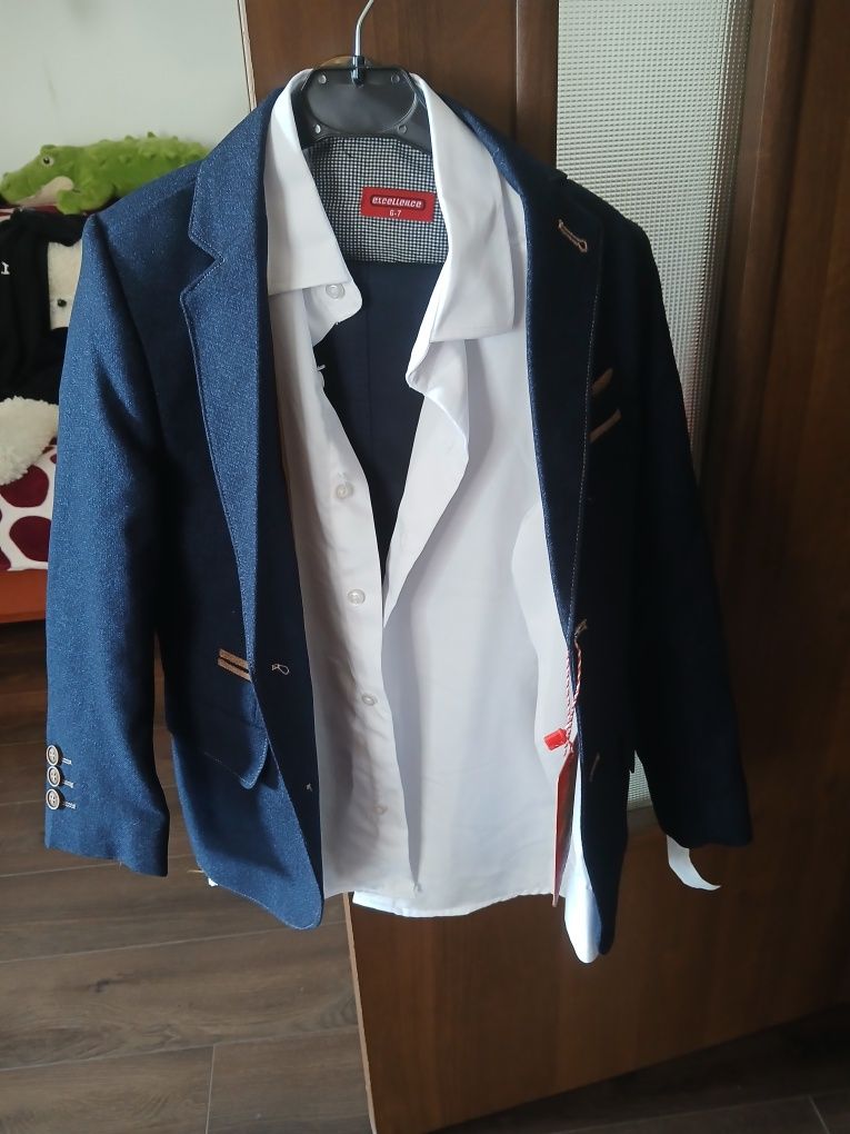 Bacau Costum baieti pentru vârstă 7-8 ani
