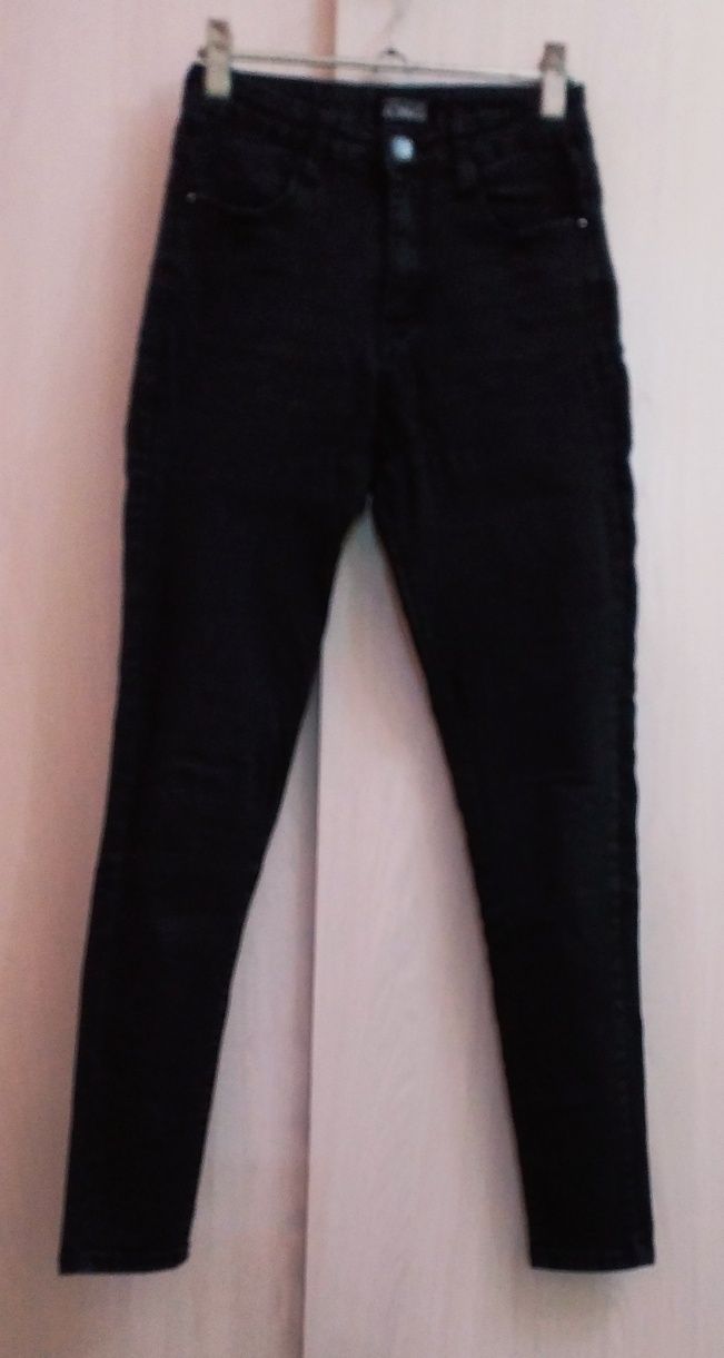 Разные женские джинсы размеры на 44,46,50