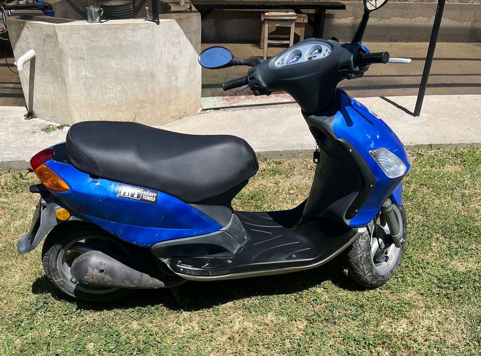 Scuter Piaggio Fly 125cm 4t