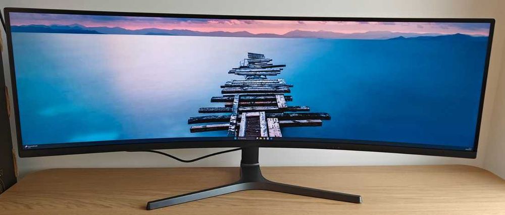 Monitor Samsung C49RG90SSU – stare impecabilă